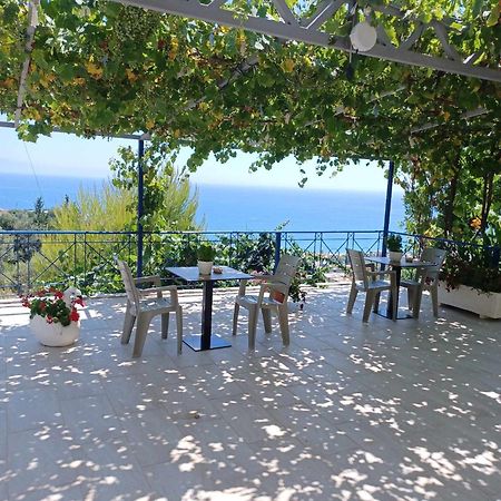 Ionian View Guest House Кепаро Екстериор снимка